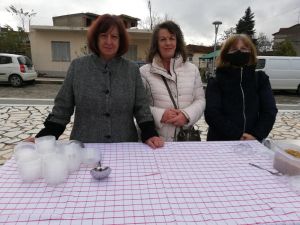 Θρακική Εστία Εορδαίας – Μοιράστηκε «Βαρβάρα» στην κεντρική πλατεία της Πτολεμαΐδας