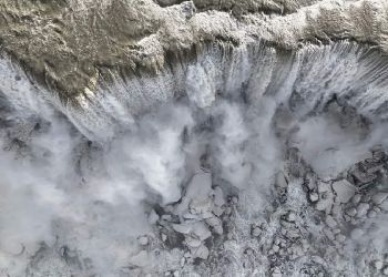 Πάγωσαν ακόμα και οι καταρράκτες του Νιαγάρα από τη φονική κακοκαιρία