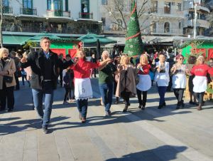 Στην κεντρική Πλατεία Κοζάνης  το γιαπράκι είχε την τιμητική του