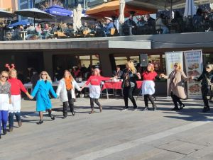 Στην κεντρική Πλατεία Κοζάνης  το γιαπράκι είχε την τιμητική του