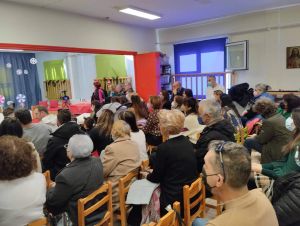 Τα μωρά «ξετραλάθηκαν»… στο παιχνίδι και τον χορό