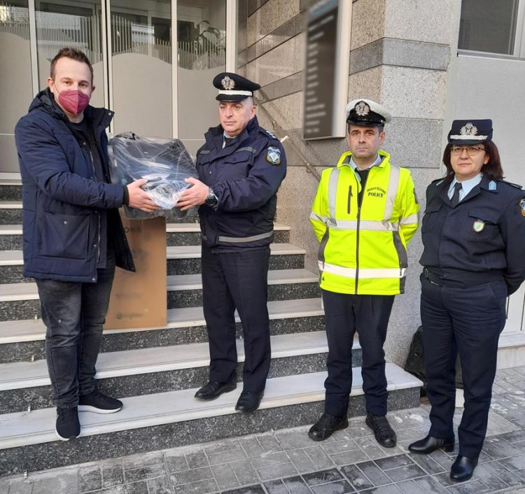 Για το πρώτο παιδί του 2023 στην Κοζάνη ένα παιδικό κάθισμα αυτοκινήτου