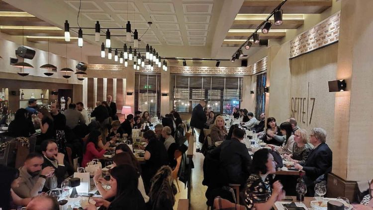 Η πρωτοχρονιάτικη πίτα των φαρμακοποιών Κοζάνης