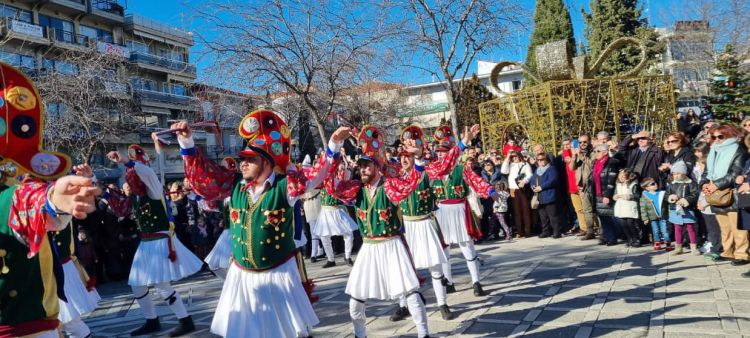 Με τους Μωμόγερους “έκλεισαν” οι εκδηλώσεις των εορτών στην Πτολεμαϊδα