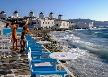 Οι Γάλλοι αγάπησαν φέτος την Ελλάδα