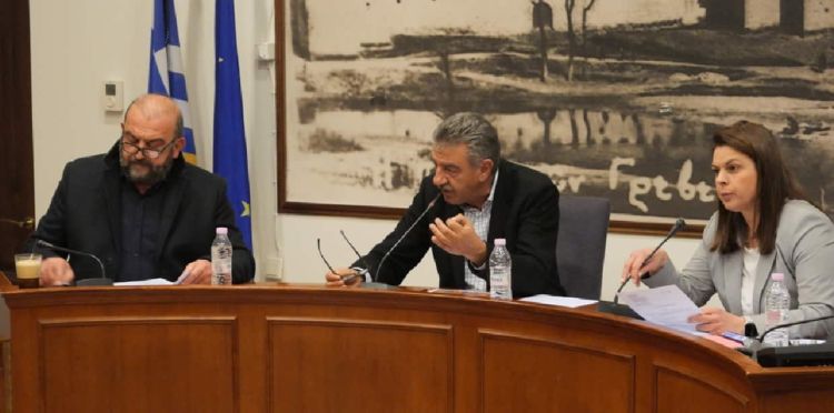 Ομόφωνο «Όχι» του Δημοτικού Συμβουλίου Γρεβενών στην αποψίλωση του Στρατοπέδου