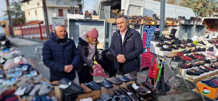 Ο Γιώργος Κασαπίδης πήγε λαϊκή…