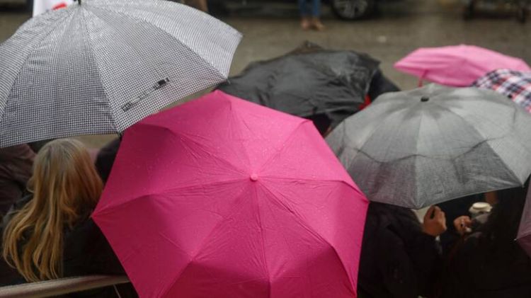 Ο Καιρός σήμερα: Βροχές και καταιγίδες – Χιονοπτώσεις θα σημειωθούν στα ορεινά