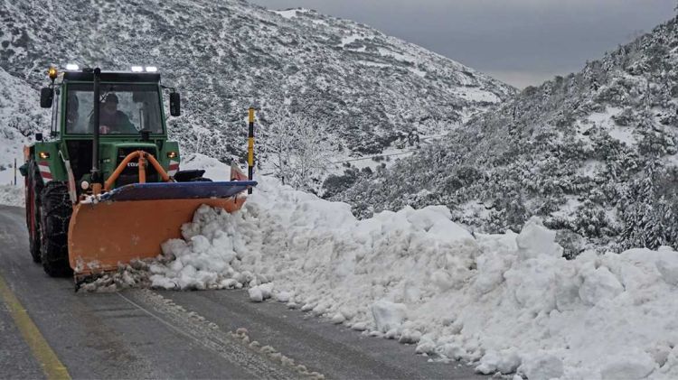 Ο Καιρός σήμερα: Βροχές με καταιγίδες και χιονοπτώσεις θα σημειωθούν στα ορεινά ημιορεινά
