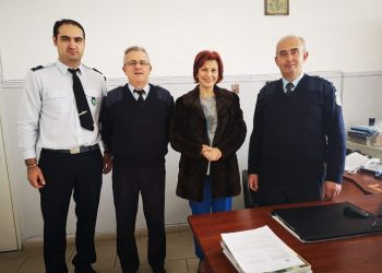Η Παρασκευή Βρυζίδου επισκέφθηκε το Αστυνομικό Τμήμα και την Πυροσβεστική Υπηρεσία Σιάτιστας