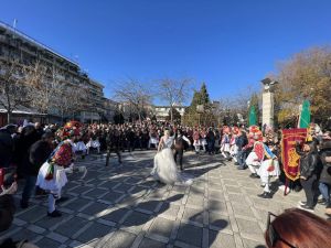 Με τους Μωμόγερους “έκλεισαν” οι εκδηλώσεις των εορτών στην Πτολεμαϊδα