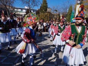 Με τους Μωμόγερους “έκλεισαν” οι εκδηλώσεις των εορτών στην Πτολεμαϊδα