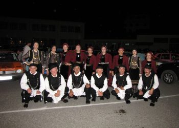 Ο Σύλλογος Γρεβενιωτών Κοζάνης, Χορεύει, Ενώ Θα Τιμήσει Τον Μίλτο Τεντόγλου
