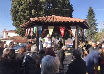 Ο κυκλικός παραδοσιακός χορός των Θεοφανείων 2023. Ο κυκλικός παραδοσιακός χορός των Θεοφανείων 2023.