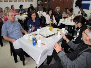 Το χορευτικό τμήμα του συλλόγου Γρεβενιωτών Κοζάνης έκοψε την πρωτοχρονιάτικη πίτα