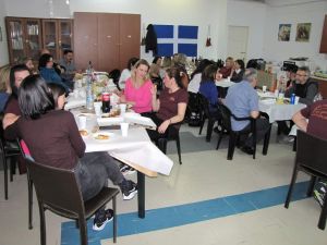 Το χορευτικό τμήμα του συλλόγου Γρεβενιωτών Κοζάνης έκοψε την πρωτοχρονιάτικη πίτα