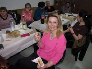 Το χορευτικό τμήμα του συλλόγου Γρεβενιωτών Κοζάνης έκοψε την πρωτοχρονιάτικη πίτα