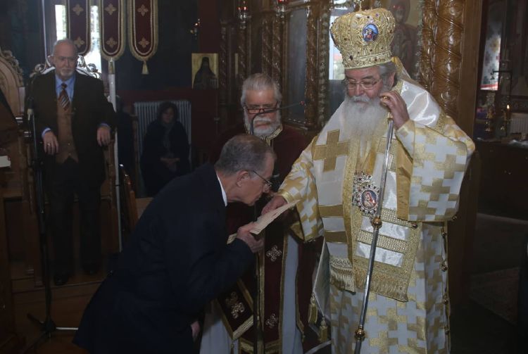 Αρχιερατική Θεία Λειτουργία, χειροθεσία και απονομή χειροθετηρίων Αναγνώστου.