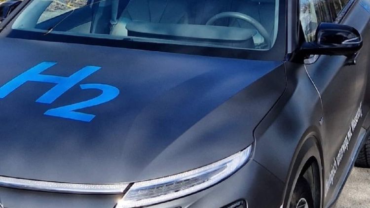 Αυτοκίνητο υδρογόνου για πρώτη φορά στους ελληνικούς δρόμους