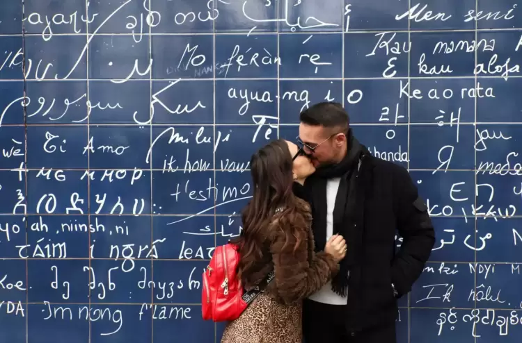 Ημέρα του Αγίου Βαλεντίνου: O έρωτας «είναι χημεία» και εξηγείται επιστημονικά – Τι λένε οι ειδικοί