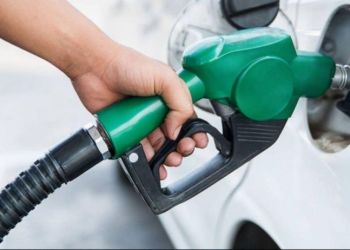 Καύσιμα: Τι κρατάει ψηλά τις τιμές στην Ελλάδα