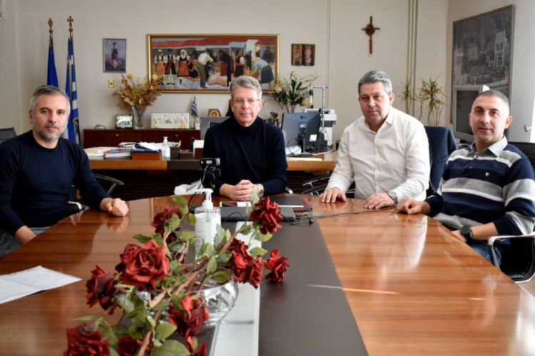 Ο Αντιπεριφερειάρχης Φλώρινας Σωτήρης Βόσδου με αντιπροσωπεία της Κοινότητας Αναργύρων