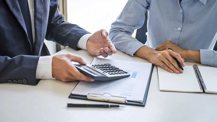 Σβήσιμο οφειλών προς τους Δήμους και μικρότερος χρόνος παραγραφής