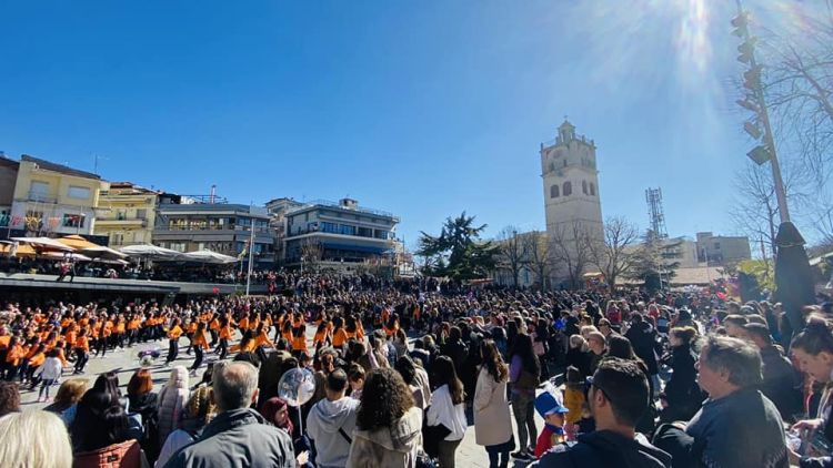 Συνεχίζουμε στο ρυθμό της Κοζανίτικης Αποκριάς