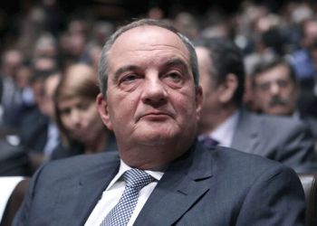 Η αποστρατεία Καραμανλή και όσα δίδαξαν οι αποχωρήσεις των πρώην αρχηγών Η αποστρατεία Καραμανλή και όσα δίδαξαν οι αποχωρήσεις των πρώην αρχηγών