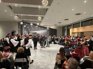 Η παράδοση στη βιβλιοθήκη Κοζάνης…