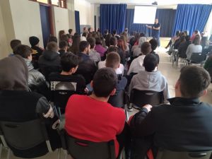 Μαθητές του 3ου Λυκείου Κοζάνης ενημερώθηκαν για την αναγκαιότητα της σωματικής άσκησης στη ζωή μας Μαθητές του 3ου Λυκείου Κοζάνης ενημερώθηκαν για την αναγκαιότητα της σωματικής άσκησης στη ζωή μας