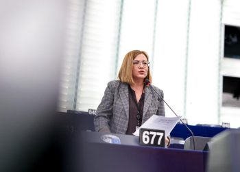 Μαρία Σπυράκη: Εισηγήτρια Του  Ευρωπαϊκού Κοινοβουλίου Στον Κανονισμό Για Την Ταξινόμηση, Την Επισήμανση Και Τη Συσκευασία (Clp)
