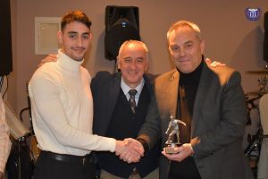 Μεγάλη Επιτυχία γνώρισε ο χορός και η κοπή Βασιλόπιτας του Μακεδονικού Κοζάνης Μεγάλη Επιτυχία γνώρισε ο χορός και η κοπή Βασιλόπιτας του Μακεδονικού Κοζάνης