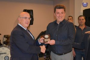 Μεγάλη Επιτυχία γνώρισε ο χορός και η κοπή Βασιλόπιτας του Μακεδονικού Κοζάνης Μεγάλη Επιτυχία γνώρισε ο χορός και η κοπή Βασιλόπιτας του Μακεδονικού Κοζάνης