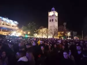 Μεγαλειώδης συμμετοχή της Νεολαίας στο πάρτυ Νεολαίας