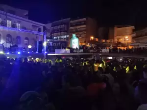 Μεγαλειώδης συμμετοχή της Νεολαίας στο πάρτυ Νεολαίας