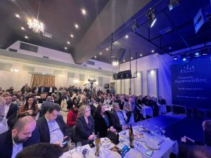 Ο Μάκης Βορίδης στην Κοζάνη: “Η ΝΔ θα επιτύχει αυτοδυναμία 100%". Ο Μάκης Βορίδης στην Κοζάνη: “Η ΝΔ θα επιτύχει αυτοδυναμία 100%”.