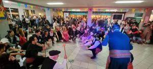 Ο Φανός του Πανεπιστημίου Δυτικής Μακεδονίας άναψε το βραδυ της Τρίτης