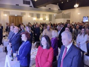 Οι μηχανικοί είναι μπροστά: «Κοπή πρωτοχρονιάτικης πίτας ΤΕΕ/ΤΔΜ» Οι μηχανικοί είναι μπροστά: «Κοπή πρωτοχρονιάτικης πίτας ΤΕΕ/ΤΔΜ»