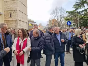 Σε παραδοσιακούς ρυθμούς πραγματοποιήθηκε η παρέλαση στην Κοζάνη