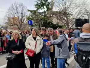 Σε παραδοσιακούς ρυθμούς πραγματοποιήθηκε η παρέλαση στην Κοζάνη