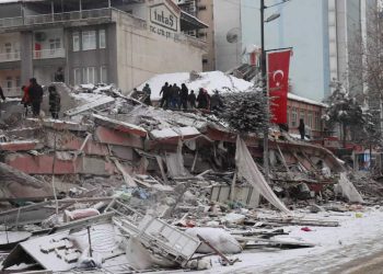 Σεισμός 7,8 Ρίχτερ Σε Τουρκία Και Συρία: Πλησιάζουν Τους 700 Οι Νεκροί, Χιλιάδες Οι Τραυματίες