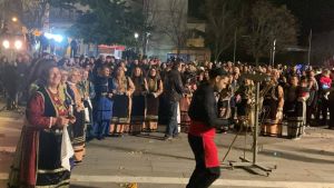 Το ξεφάντωμα της Κοζανίτικης Αποκριάς συνεχίστηκε για 2η μέρα Το ξεφάντωμα της Κοζανίτικης Αποκριάς συνεχίστηκε για 2η μέρα