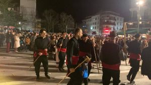 Το ξεφάντωμα της Κοζανίτικης Αποκριάς συνεχίστηκε για 2η μέρα Το ξεφάντωμα της Κοζανίτικης Αποκριάς συνεχίστηκε για 2η μέρα