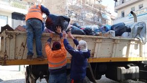 «Φορτηγό αγάπης» σε Τουρκία και Συρία