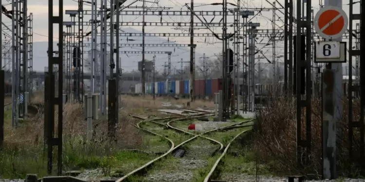 Έφοδος της ΡΑΣ στα γραφεία του ΟΣΕ – Κατάσχεσε έγγραφα, διεξάγει αυτεπάγγελτη έρευνα για τα Τέμπη
