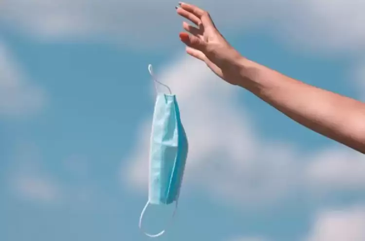 Τέλος τα μέτρα για τον κορονοϊό – Καταργούνται μάσκες, Rapid Tests και πενθήμερη άδεια