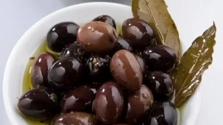 Ελληνικές βιολογικές ελιές σε κάψουλα, συμπλήρωμα διατροφής για μείωση της χοληστερόλης