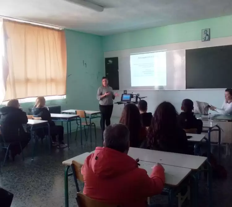 Ενημέρωση μαθητών για την αντισύλληψη και τις σεξουαλικώς μεταδιδόμενες λοιμώξεις