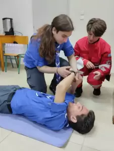 Εργαστήριο Α' Βοηθειών για ενήλικα στελέχη του Σώματος Ελλήνων Προσκόπων στην Καστοριά Εργαστήριο Α’ Βοηθειών για ενήλικα στελέχη του Σώματος Ελλήνων Προσκόπων στην Καστοριά